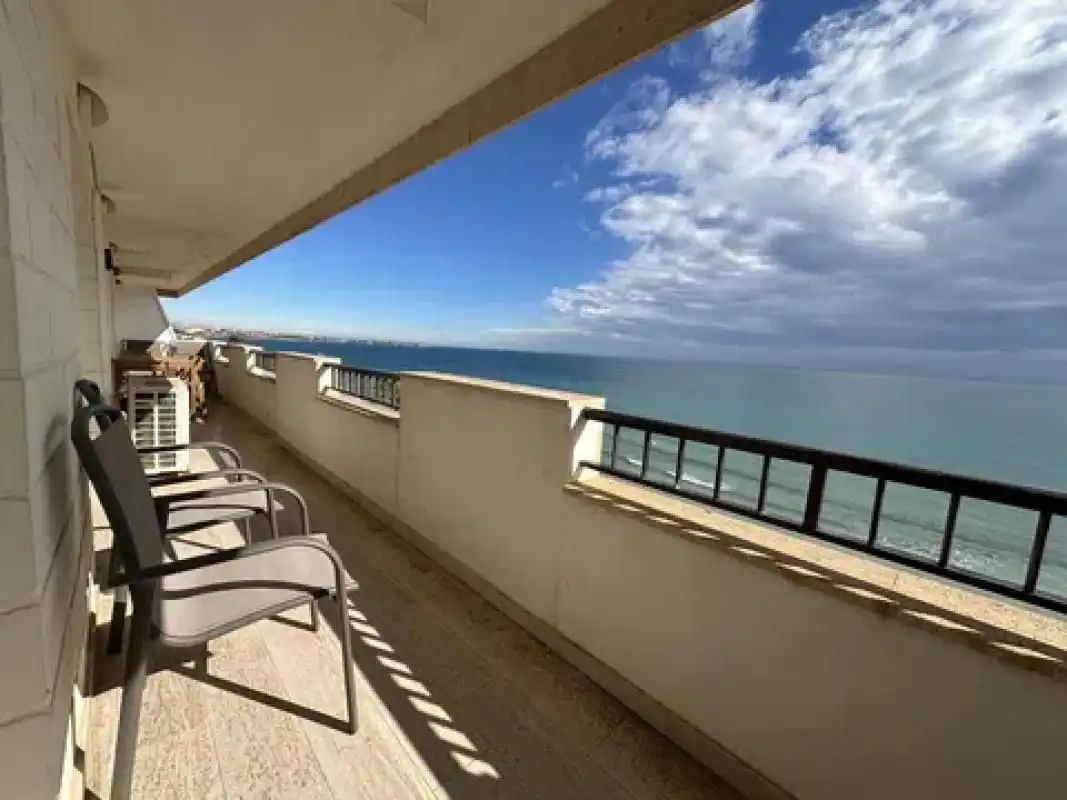 Apartament amb piscina en venda a Mil Palmeras