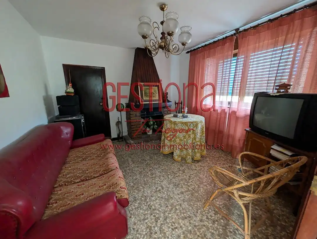 Wohnzimmer von Country house zum Verkauf in Bareyo mit Privatgarten, Terrasse und Balkon