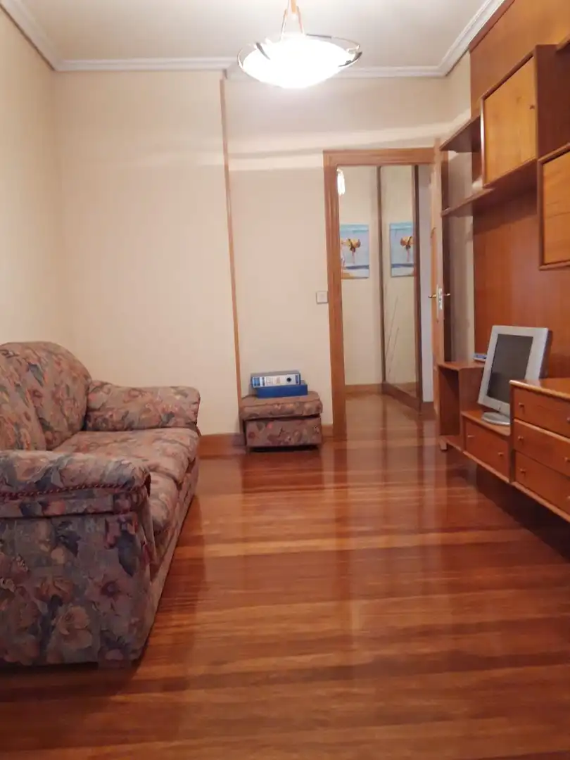Piso con ascensor en venta en Fernandez de Leceta, imagen 3