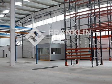 Nau industrial de lloguer a Carrer de la Física 2