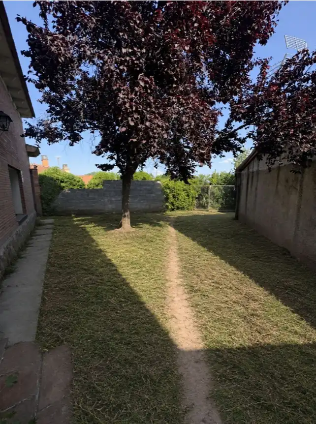 Casa adosada en venta en Simancas con Calefacción, Jardín privado y Terraza