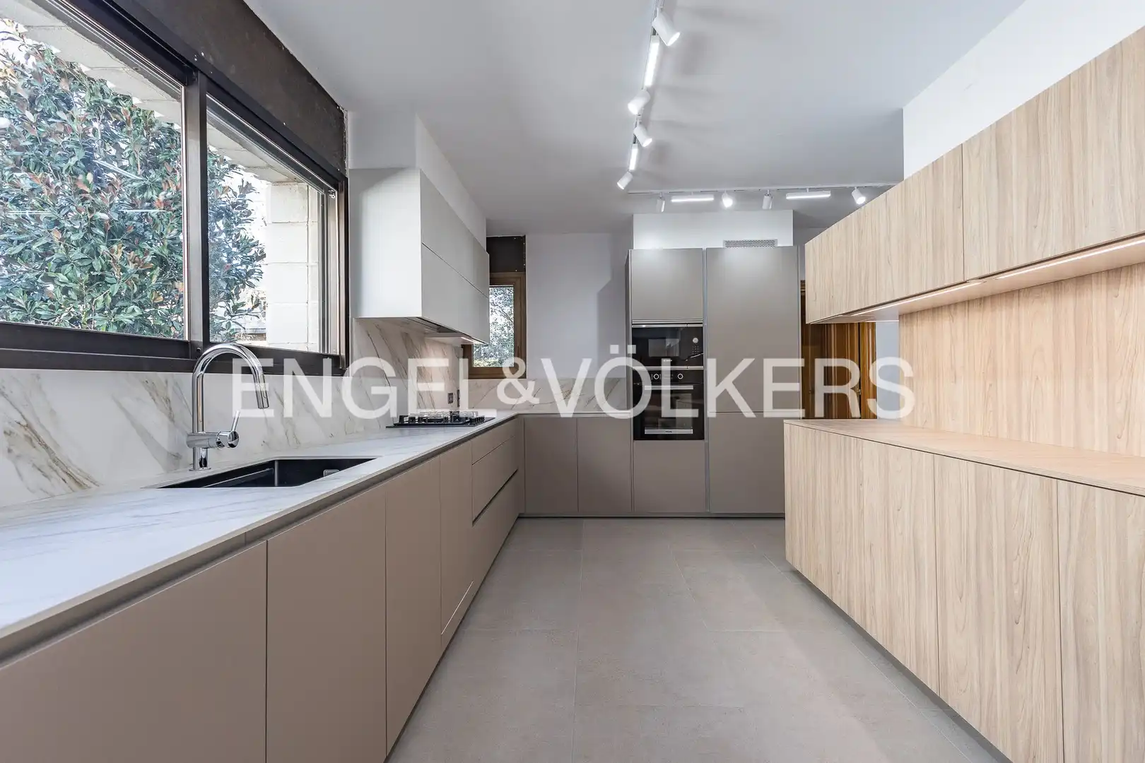 Cocina de Casa o chalet de alquiler en Sant Cugat del Vallès con Calefacción, Jardín privado y Parquet