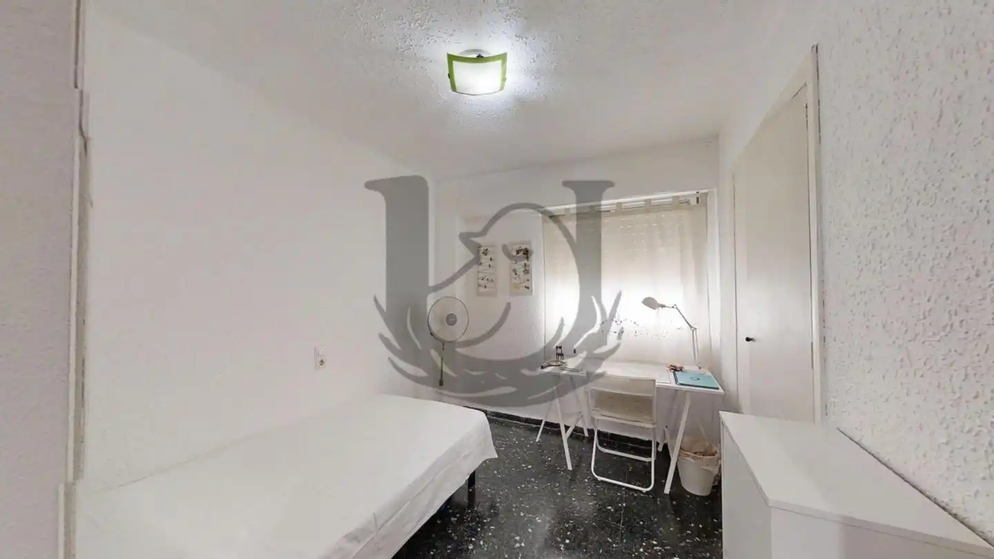 Bedroom of Flat for sale in Silla  with Air Conditioner and Terrace