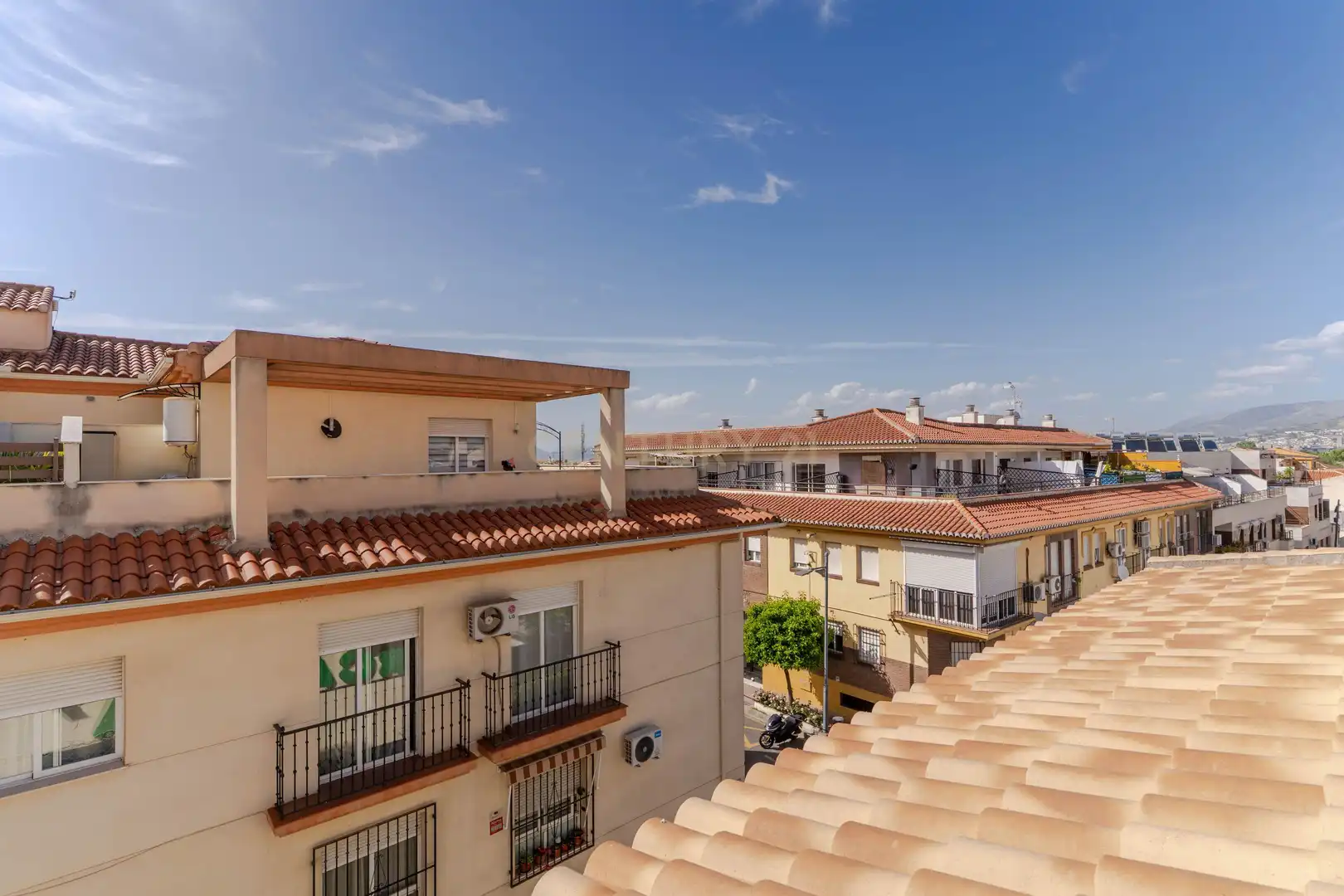 Vista exterior de Dúplex en venda en Armilla