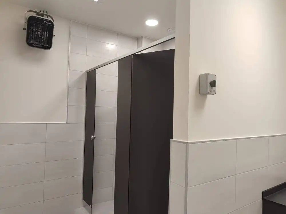 Bathroom of Industrial buildings for rent in Azuqueca de Henares
