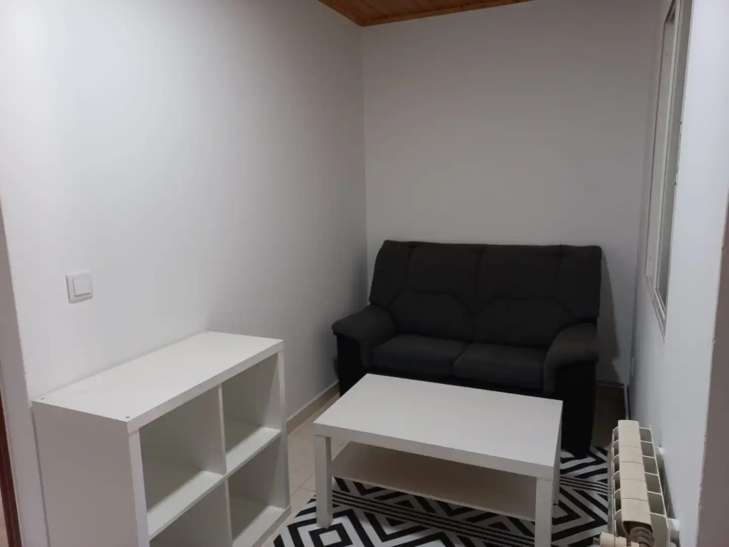 Sala d'estar de Pis de lloguer en Santiago de Compostela  amb Calefacció, Moblat i Forn
