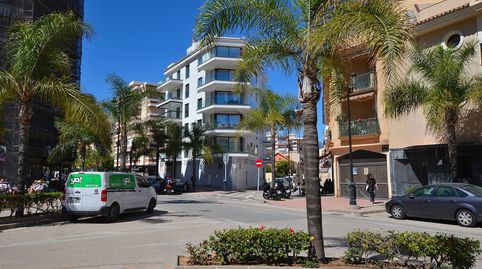 Foto 4 de Piso en venta en Calle República Argentina, Puerto Deportivo, Fuengirola