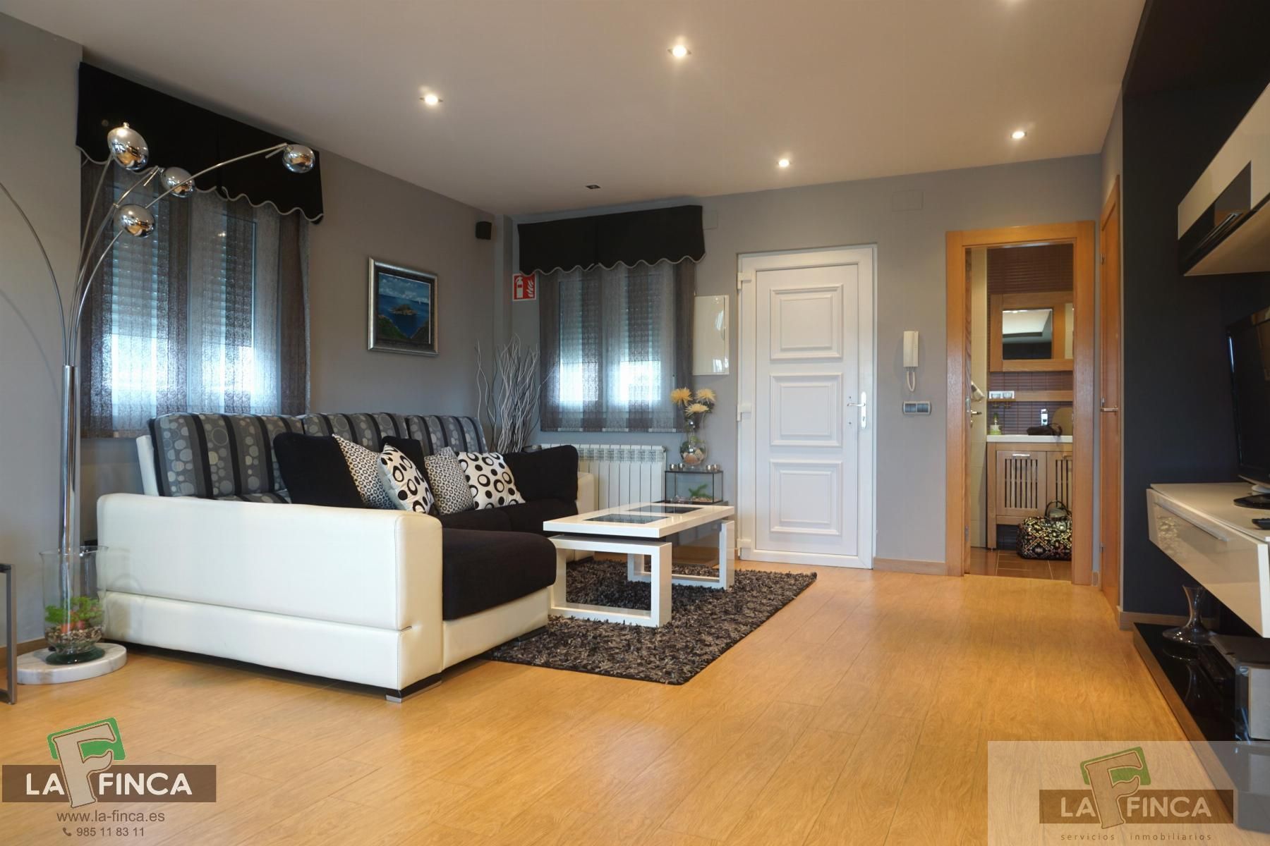 Sala de estar de Casa o chalet en venta en Castrillón con Calefacción, Terraza y Piscina