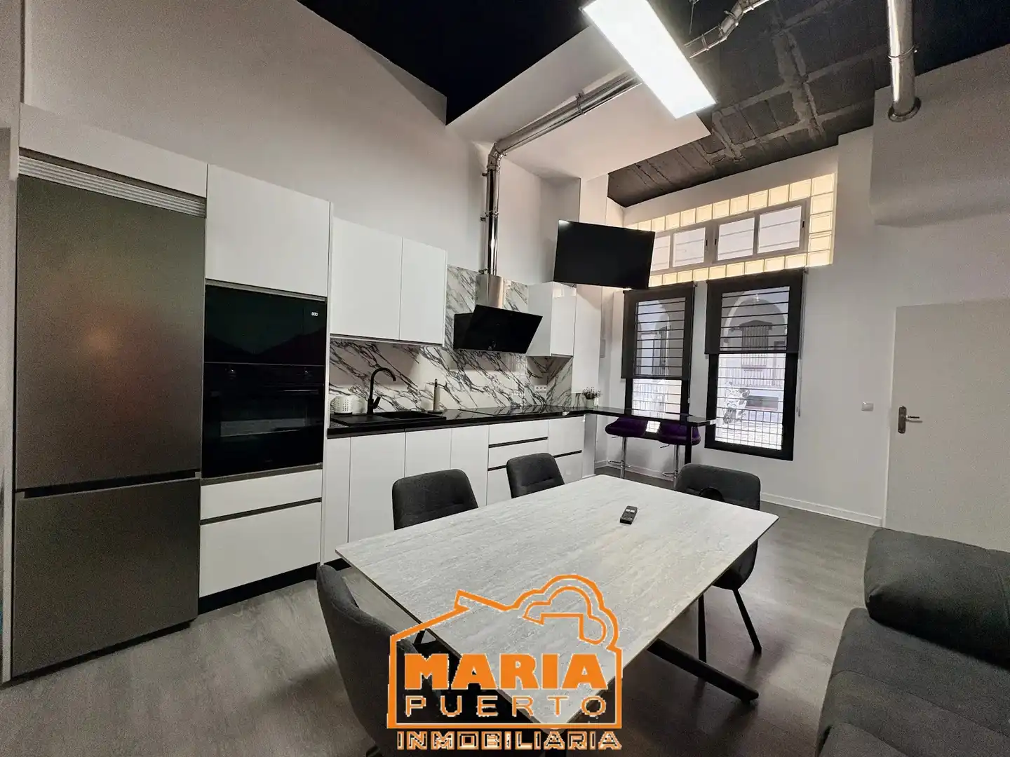 Cocina de Apartamento para compartir en Málaga con Aire acondicionado, Amueblado y Lavadora