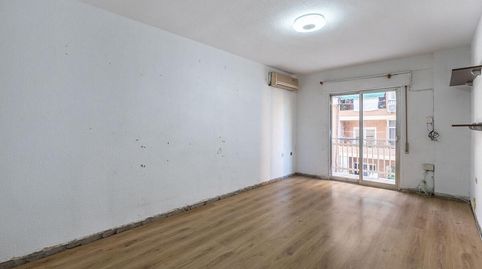 Foto 2 de Piso en venta en Calle Reina Mora, 3, Barrio de Zaidín, Granada Capital