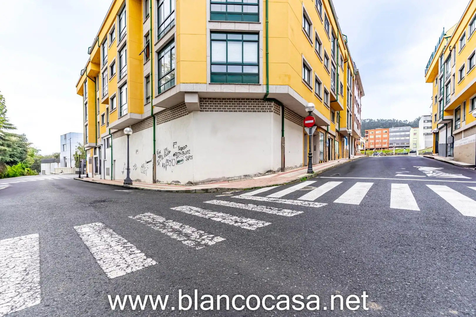 Vista exterior de Local de lloguer en Arteixo