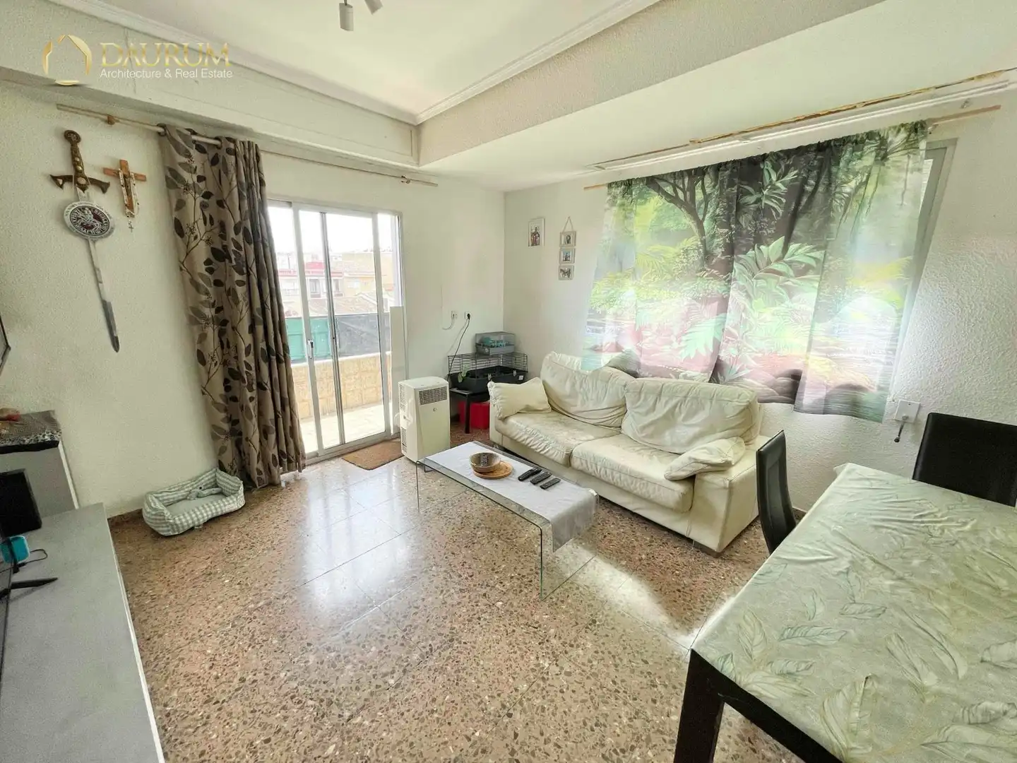 Flat with lift for sale in Virgen Pilar