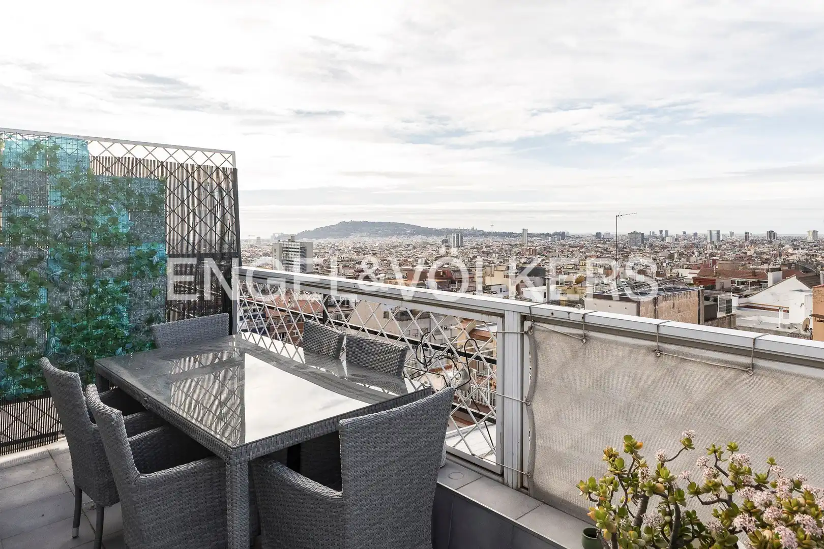 Terrasse von Dachboden zur Miete in Barcelona mit Klimaanlage, Heizung und Parkett