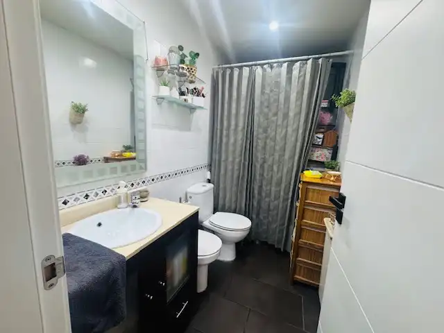 Bathroom of Flat for sale in Barcelona  with Air Conditioner, Heating and Parquet flooring