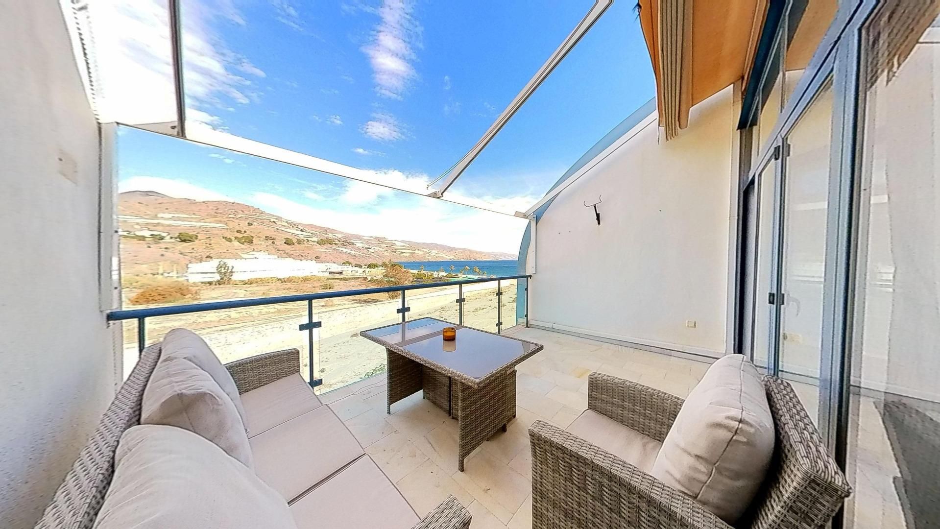 Terrassa de Apartament en venda en Gualchos amb Aire condicionat, Jardí privat i Terrassa