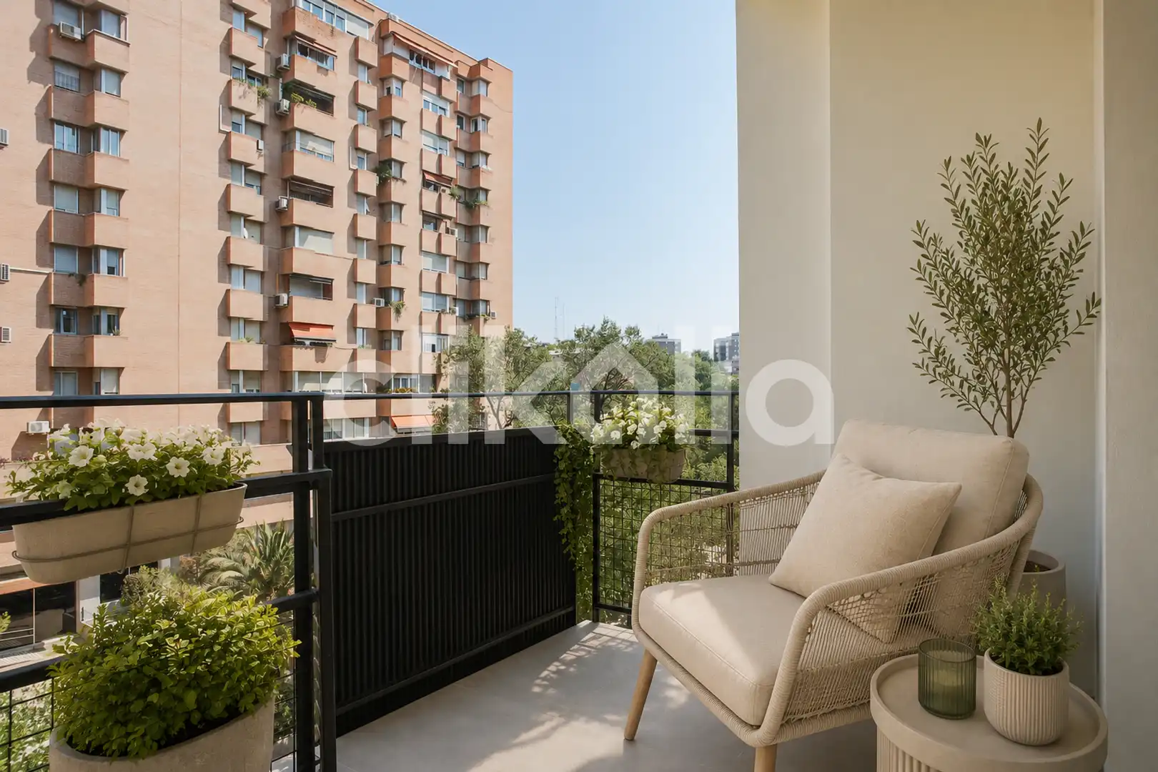 Terraza de Piso en venta en Madrid con Aire acondicionado, Calefacción y Jardín privado