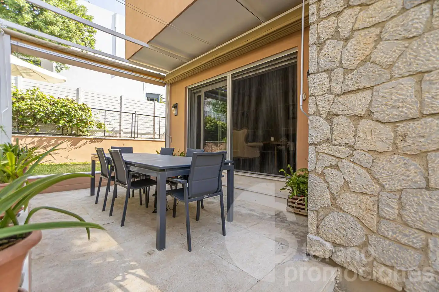 Terrasse von Haus oder Chalet zum Verkauf in Málaga mit Klimaanlage, Privatgarten und Terrasse