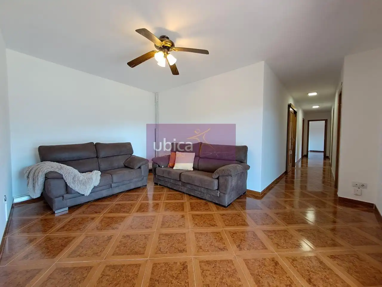 Wohnzimmer von Haus oder Chalet zum Verkauf in Tui mit Heizung, Privatgarten und Terrasse