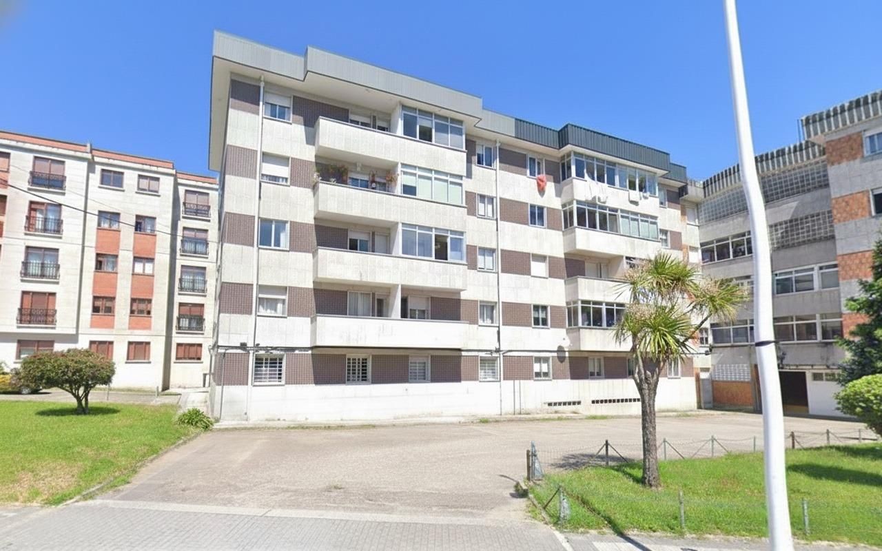 Exterior view of Flat for sale in Pontevedra Capital   with Terrace and Balcony