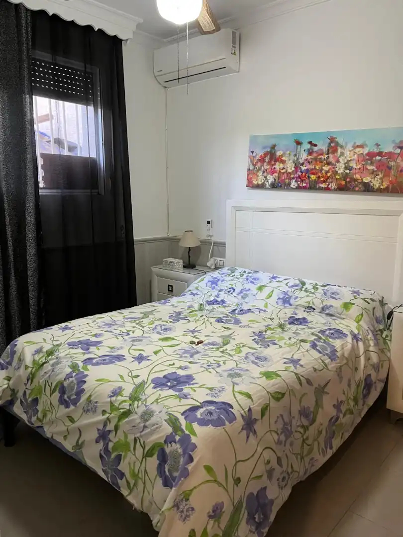 Habitación de Piso en venta en La Carlota con Aire acondicionado, Trastero y Amueblado