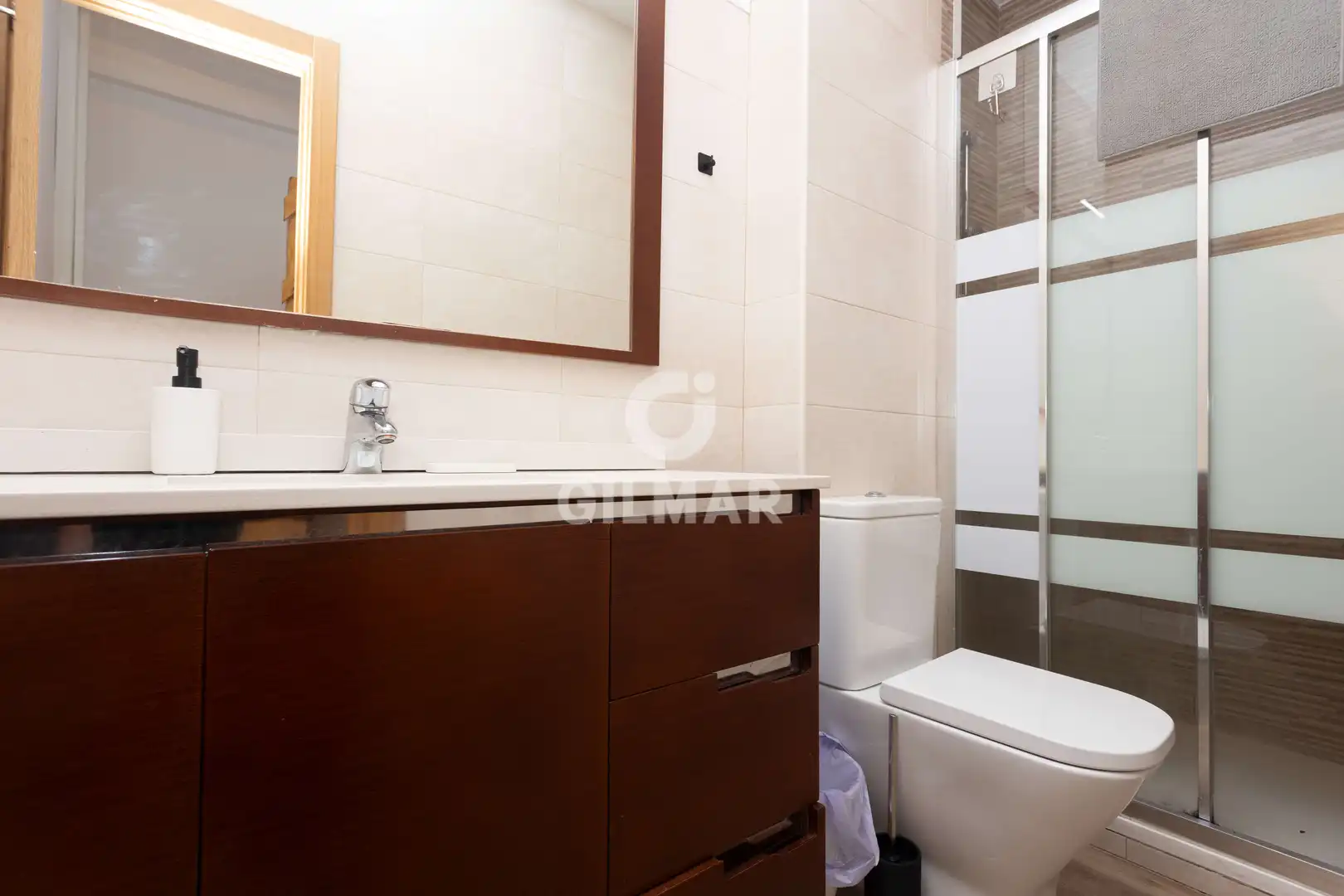 Badezimmer von Wohnung zum Verkauf in Madrid mit Heizung