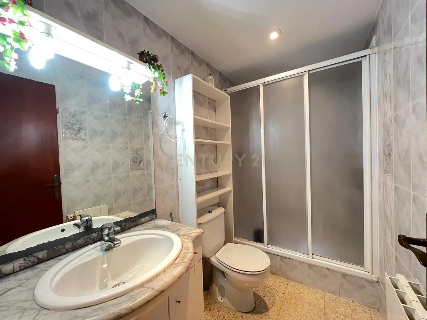 Bathroom of Detached homes for sale in Vilanova i la Geltrú  with Storage room, Oven and Balcony