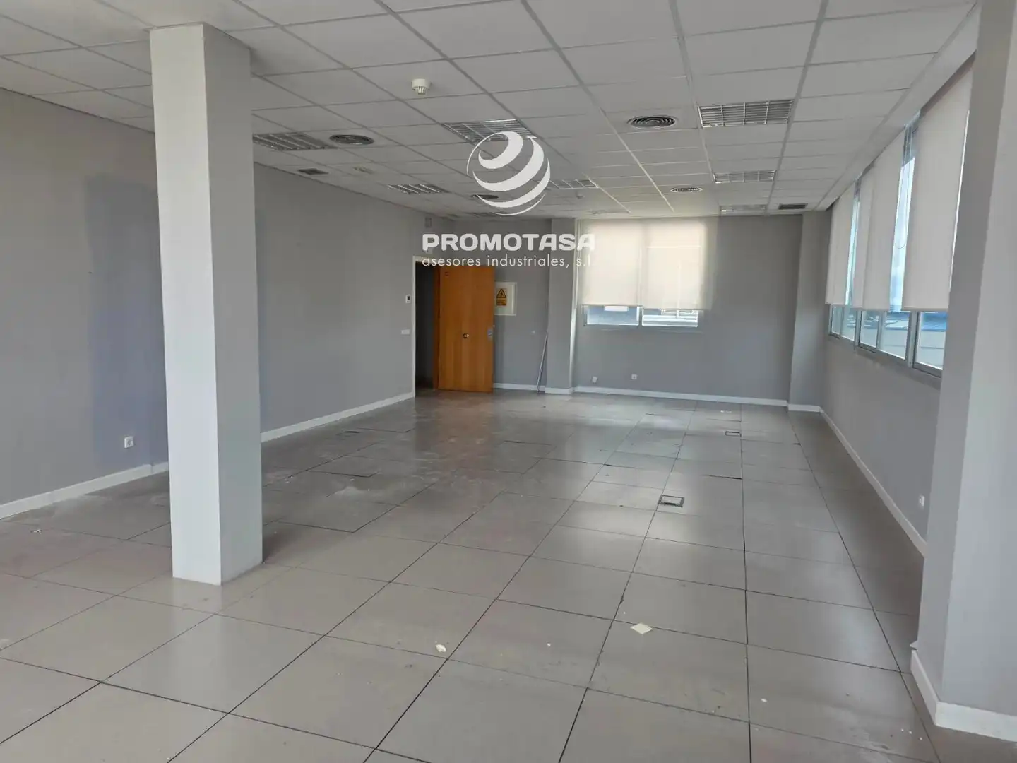 Oficina de alquiler en Rivas-Vaciamadrid con Aire acondicionado, Calefacción y Internet