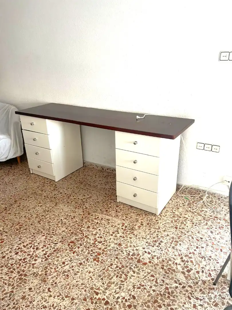 Habitación de Piso de alquiler en Murcia con Amueblado, Horno y Lavadora