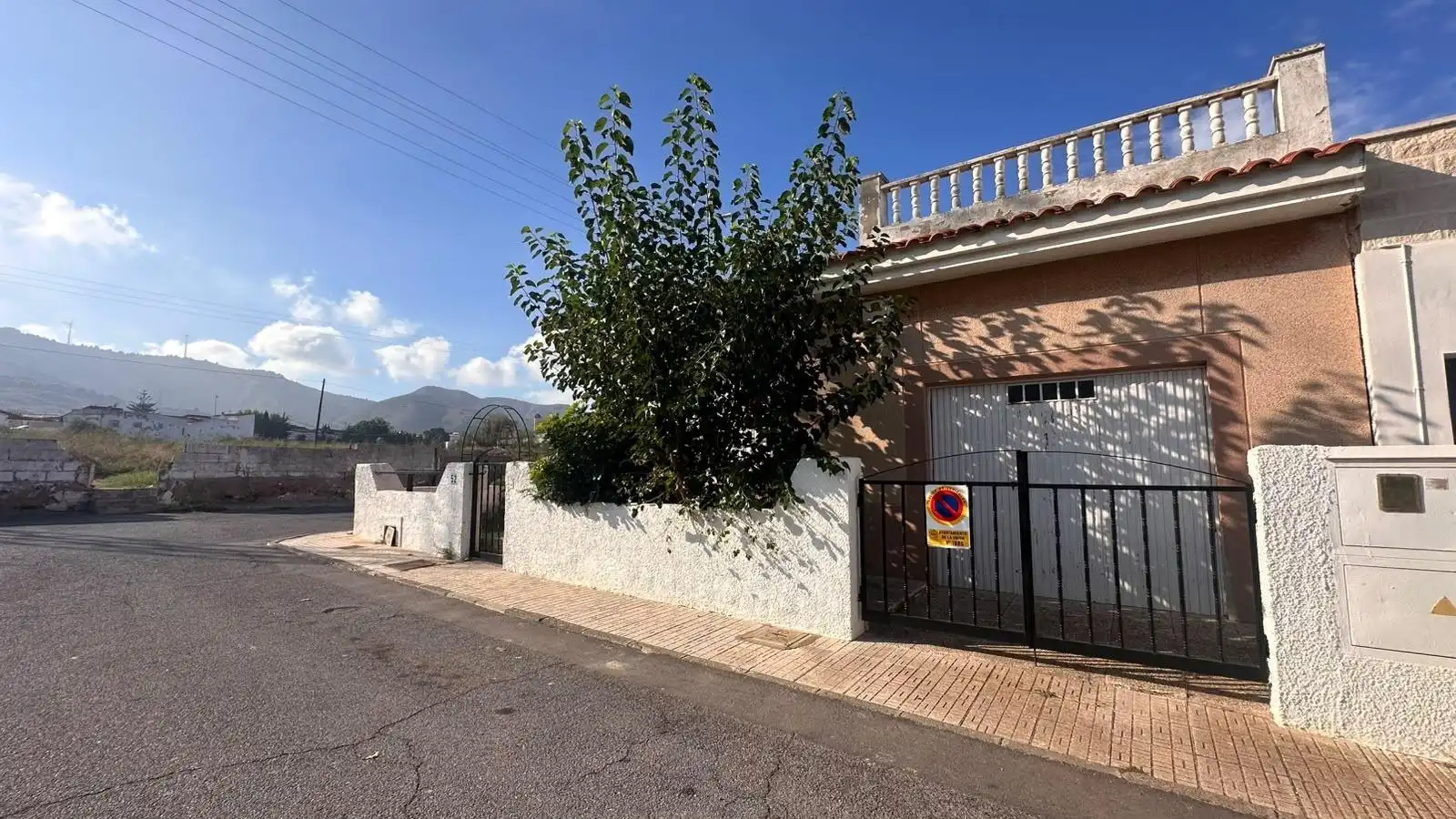 Vista exterior de Casa adosada en venta en La Unión ciudad