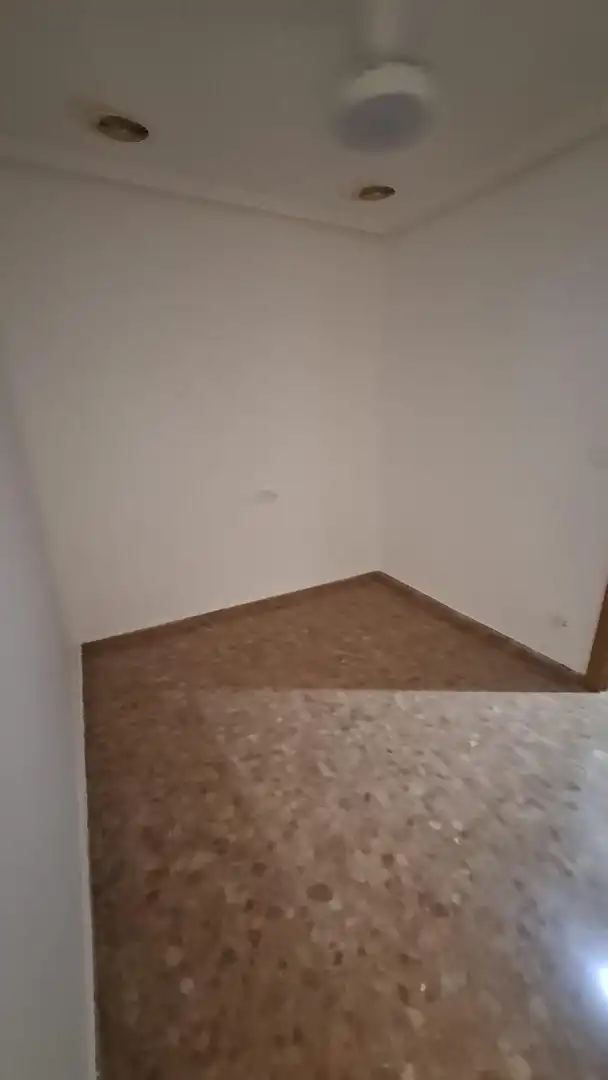 Planta baja de alquiler en San Crispín