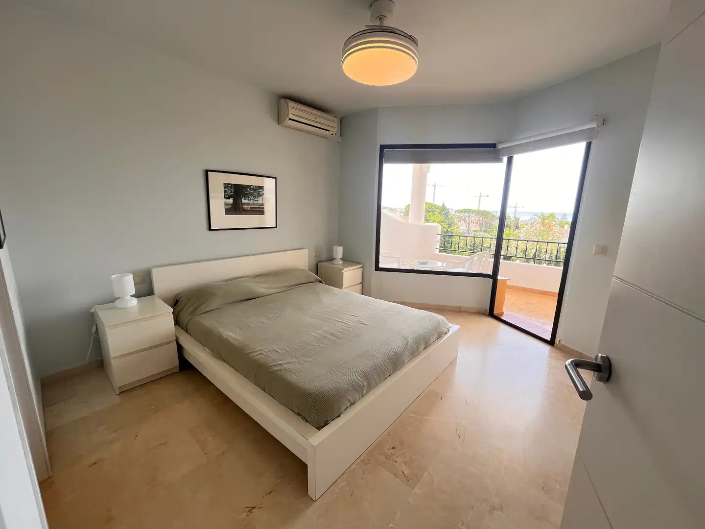 Schlafzimmer von Maisonette zur Miete in Marbella mit Klimaanlage, Terrasse und Möbliert