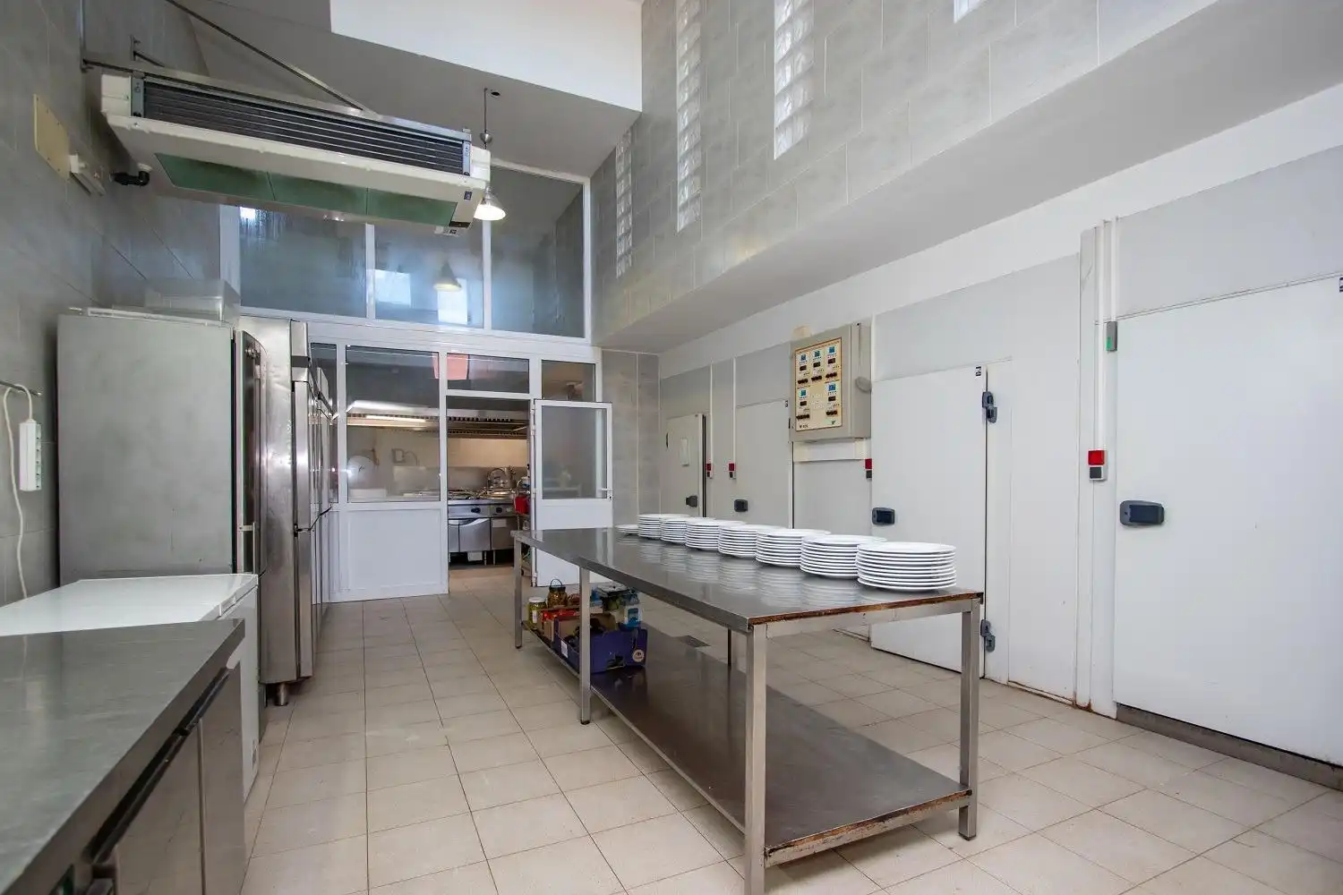 Cocina de Local en venta en Castellón de la Plana / Castelló de la Plana con Aire acondicionado