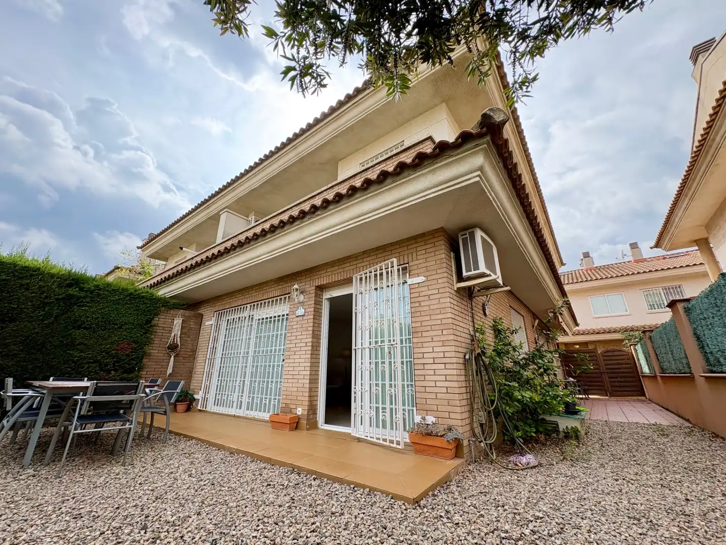 Doppelhaushälfte mit Terrasse zum Verkauf in Carrer Artur Martorell