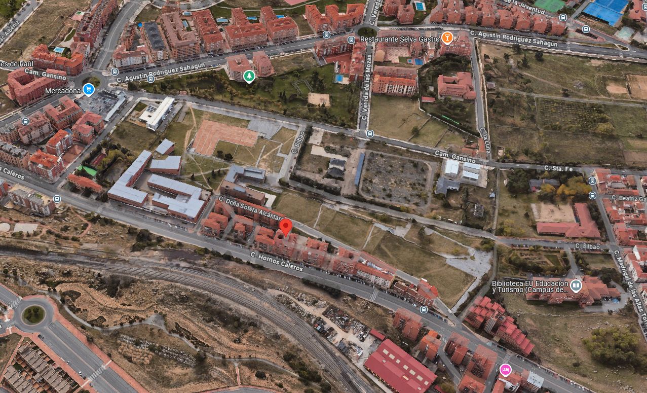 Exterior view of Flat for sale in Ávila Capital  with Heating, Terrace and Storage room