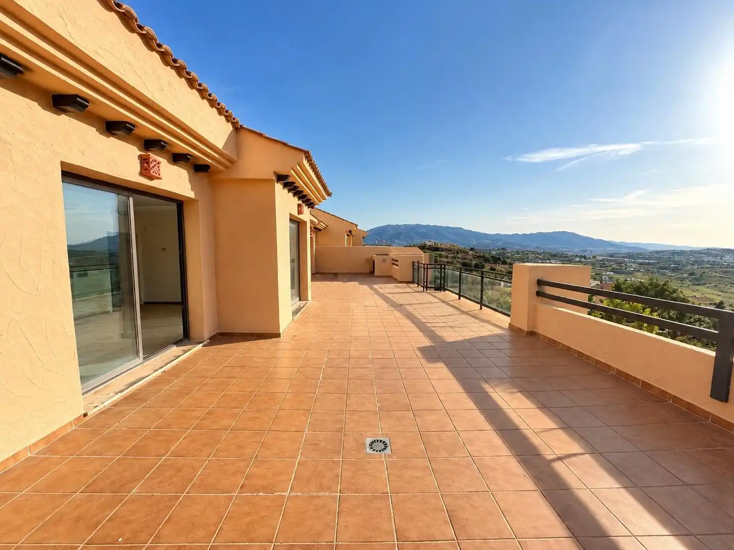 Terraza de Ático en venta en Mijas con Aire acondicionado, Jardín privado y Trastero
