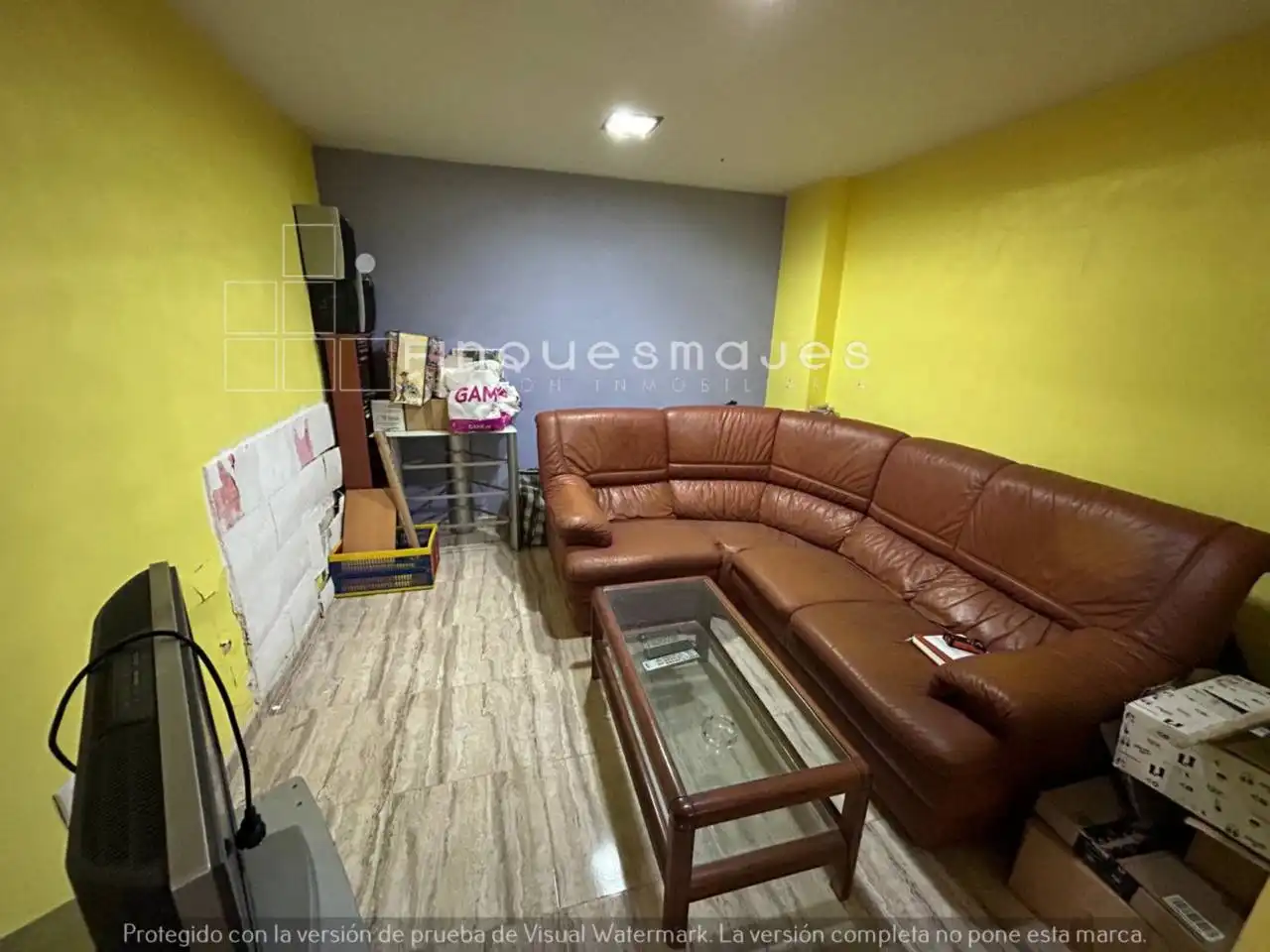 Local en venta en L'Hospitalet de Llobregat con Aire acondicionado