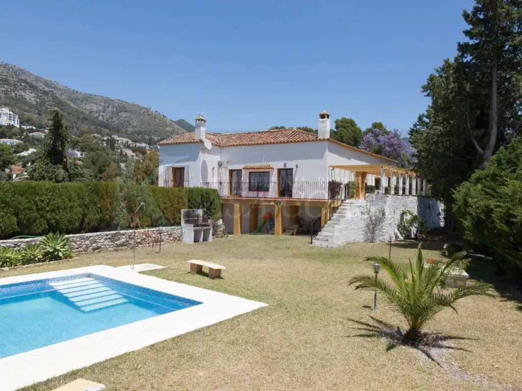 Villa avec piscine à vendre à Mijas pueblo