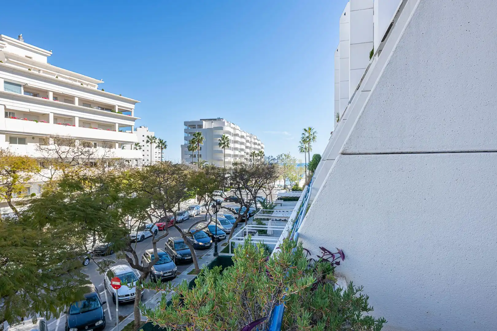 Vista exterior de Dúplex en venta en Marbella con Aire acondicionado, Jardín privado y Trastero