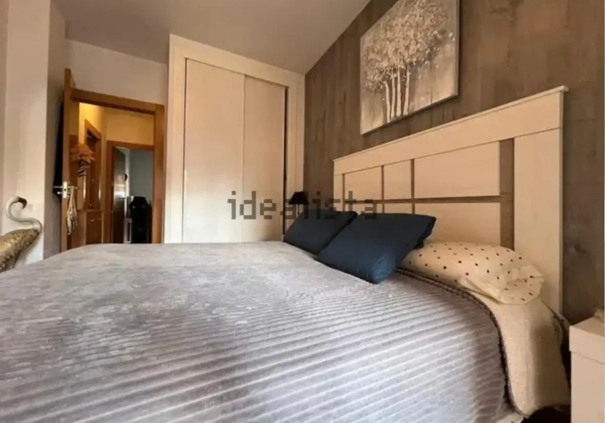 Habitación de Piso en venta en Parla con Calefacción, Parquet y Piscina comunitaria