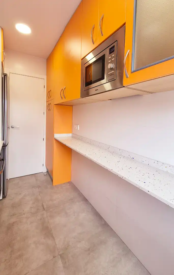 Kitchen of Flat for rent in Madrid  with Heating, Storage room and Oven