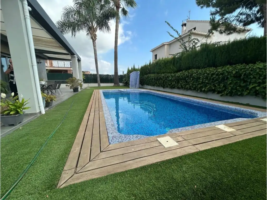 Piscina de Casa o xalet en venda en Gandia amb Aire condicionat, Jardí privat i Terrassa