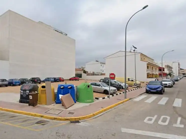 Parkplatz von Residential zum Verkauf in Piles