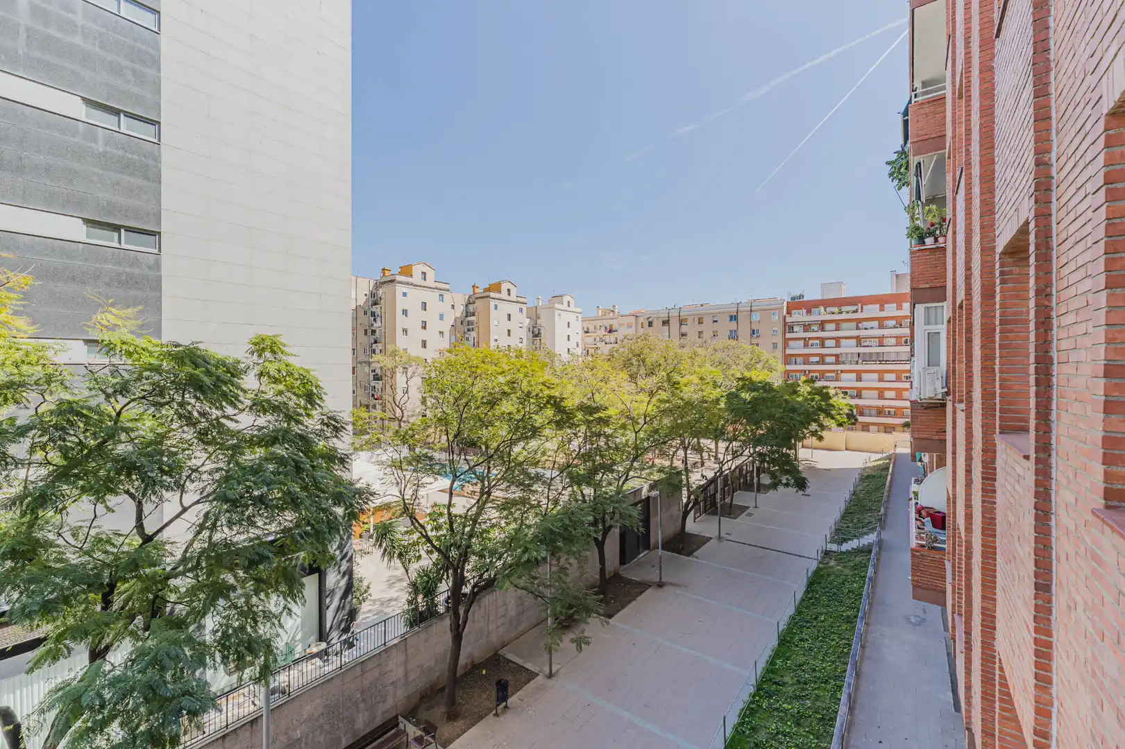 Außenansicht von Wohnung zum Verkauf in Barcelona mit Klimaanlage, Heizung und Parkett