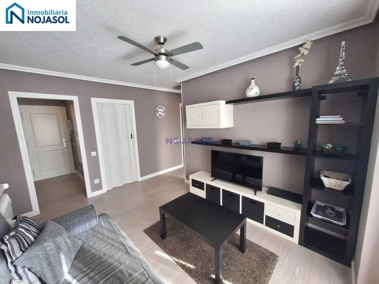 Sala de estar de Apartamento en venta en Noja con Calefacción, Parquet y Terraza