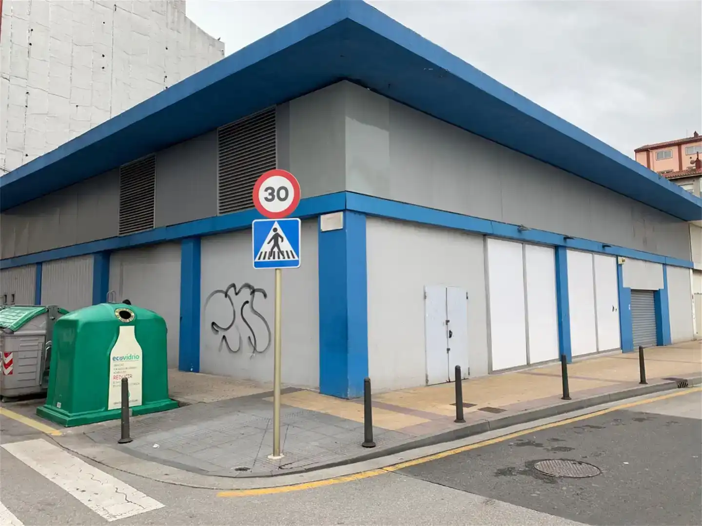 Vista exterior de Nau industrial en venda en Inmobiliaria - Barreda