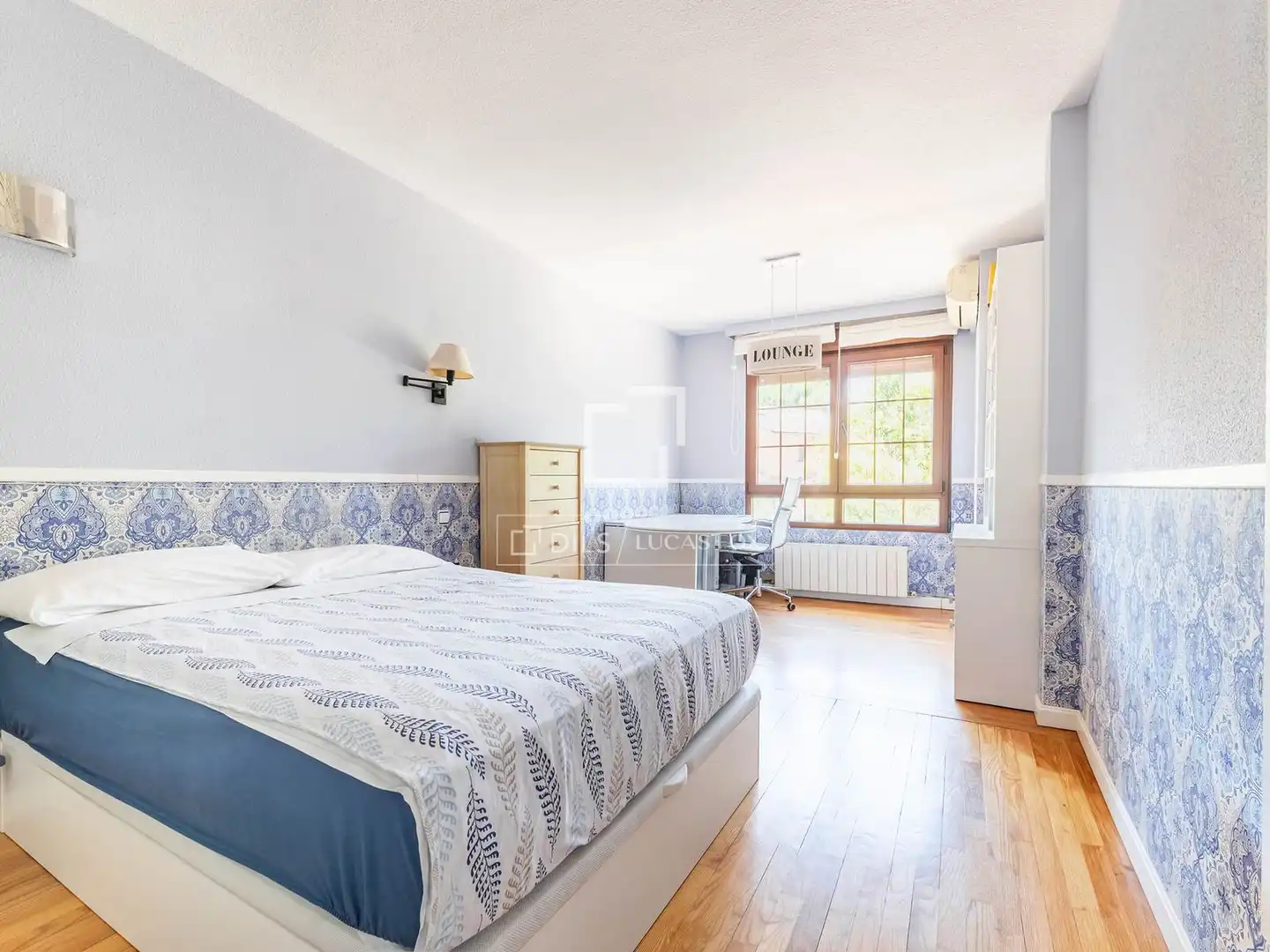 Dormitori de Casa o xalet en venda en Majadahonda amb Aire condicionat i Jardí privat