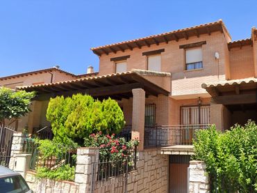 Casa pareada en venta en C/ Orgaz