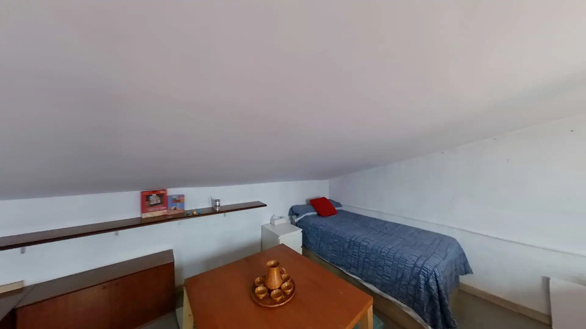Dormitori de Casa o xalet en venda en Castellar del Vallès amb Aire condicionat, Calefacció i Jardí privat