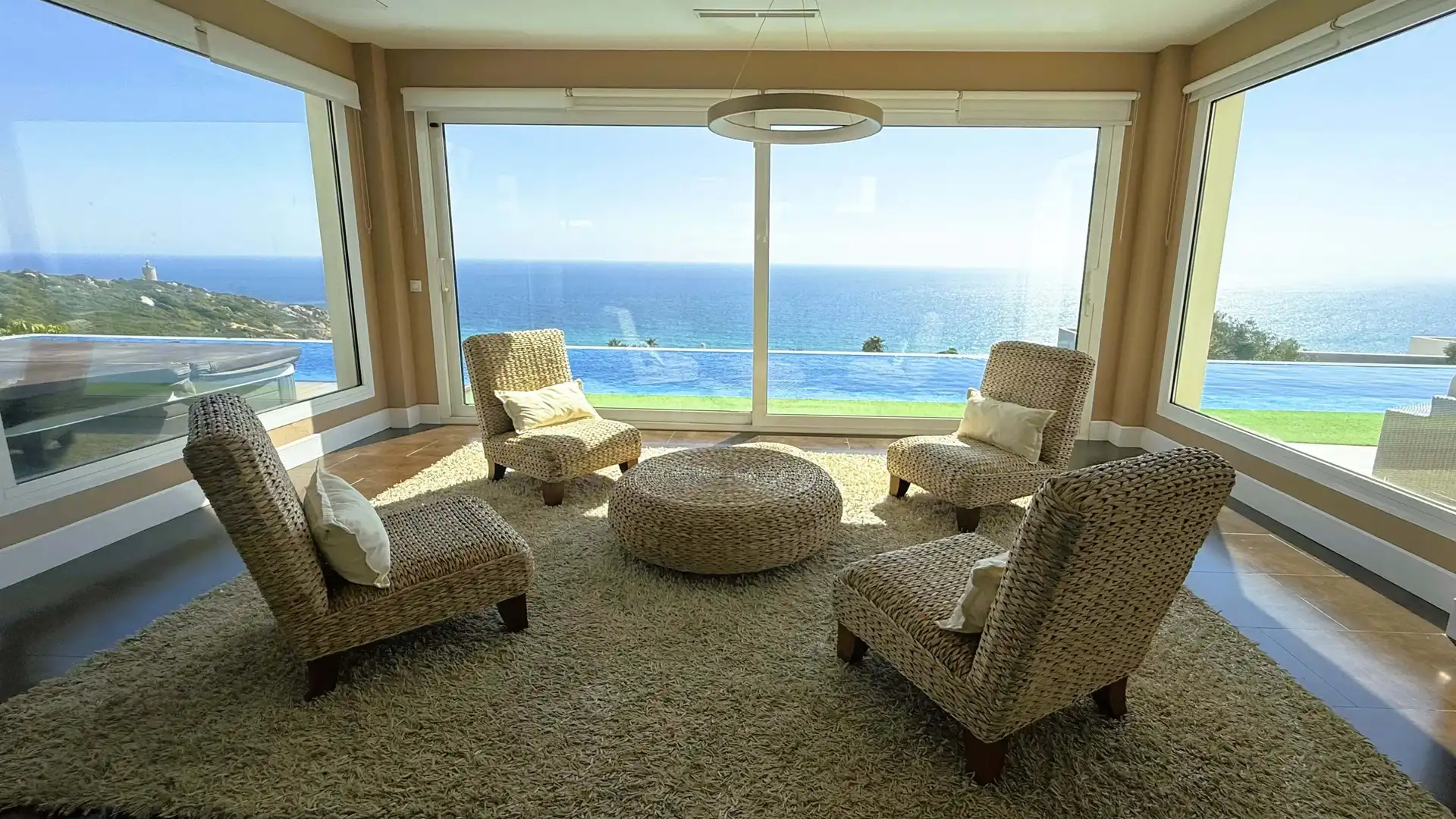 Sala de estar de Casa o chalet en venta en Zahara de los Atunes con Aire acondicionado, Terraza y Piscina