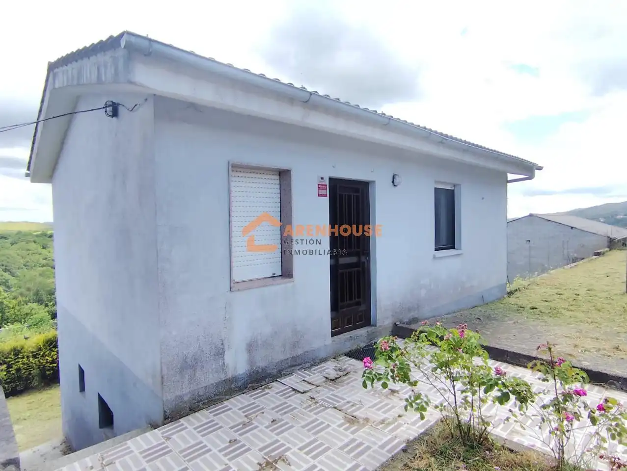 Vista exterior de Casa o xalet en venda en Bande amb Calefacció, Jardí privat i Traster